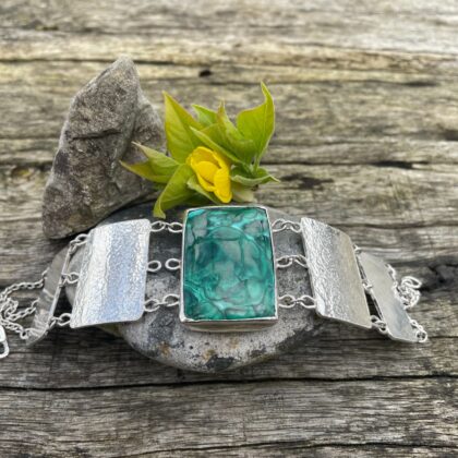 azurite-malachite-bracelet-textured-hammered-silver-sandrakernsjewellery