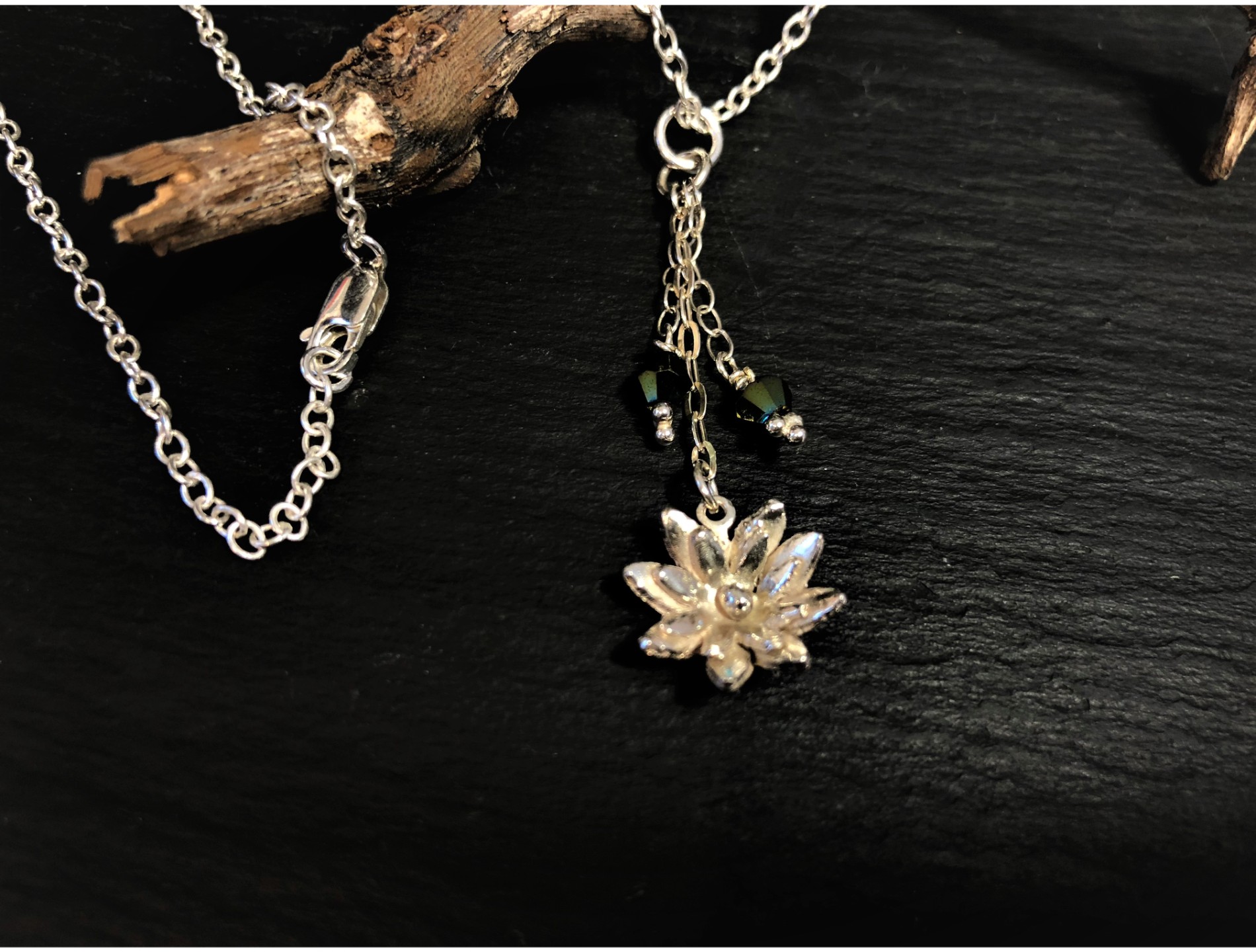 Swarovski Gema Flower Necklace in Rhodium