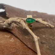 gold-emerald-ring-pear-sandrakernsjewellery