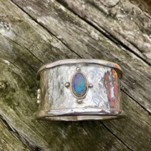 heavy-opal-bangle-hammered-topbw-sandrakernsjewellery