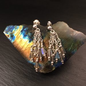 labradorite-chain-dropper-earrings-sandrakernsjewellery