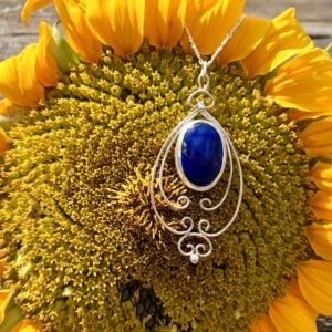lapis lazuli-art nouveau-necklace-curly-blue-front-sandrakernsjewellery