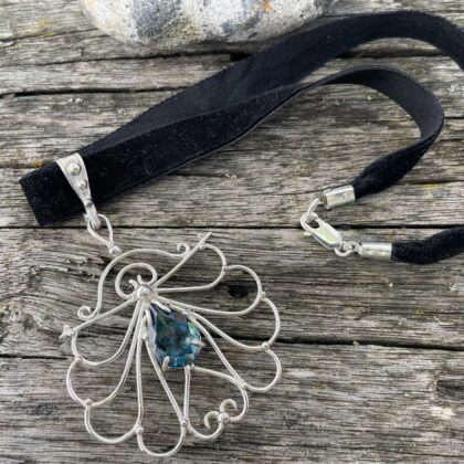 london-blue-topaz-choker-top-curls-pear-silver-sandrakernsjewellery