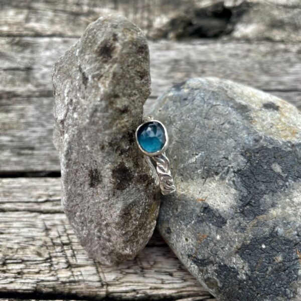 london blue-topaz-plaited-ring-silver-sandrakernsjewellery