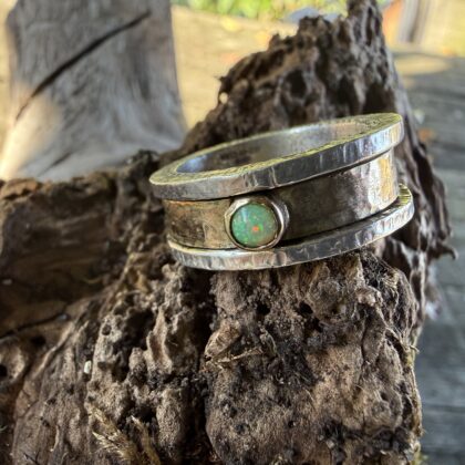 silver-gold-opal-spinner-ring-green-sandrakernsjewellery