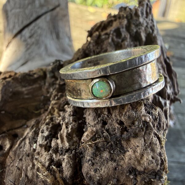silver-gold-opal-spinner-ring-green-sandrakernsjewellery