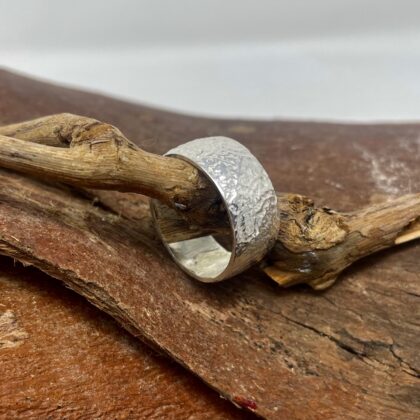 silver-textured-band-side-sandrakernsjewellery