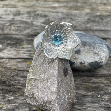 sky-blue-topaz-flower-ring-sterling silver-sandrakernsjewellery