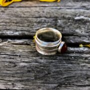 spinner ring-carnelian-chunky-hammered-side-sandrakernsjewellery