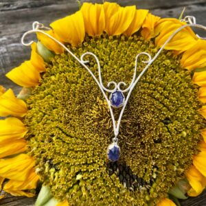 tanzanite-collar-necklace-silver-front-sandrakernsjewellery