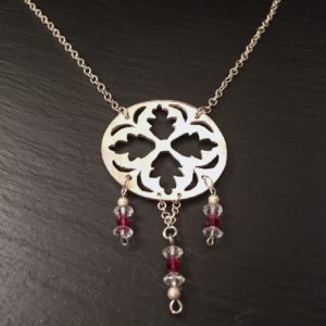 tribal-redcrystal-necklace-front-sandrakernsjewellery
