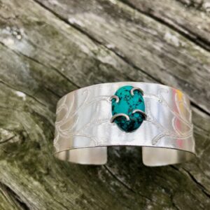 turquose-etched-bangle-silver-top-sandrakernsjewellery